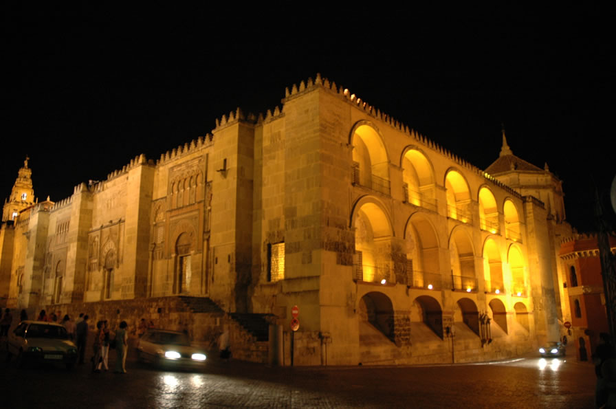 Night view of Al-Hakam II's expansion of the Great Mosque of Cordoba as seen at night